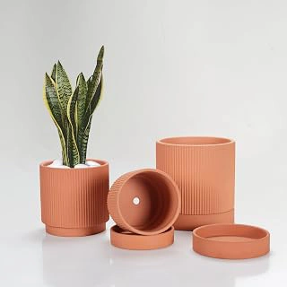 HERDUK Modern Ribbed Textured Clay Planter Set with Saucers & Drainage